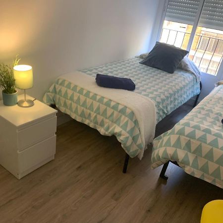 3Centro Malaga Especial Grupos Parking Gratis Apartment Exterior photo