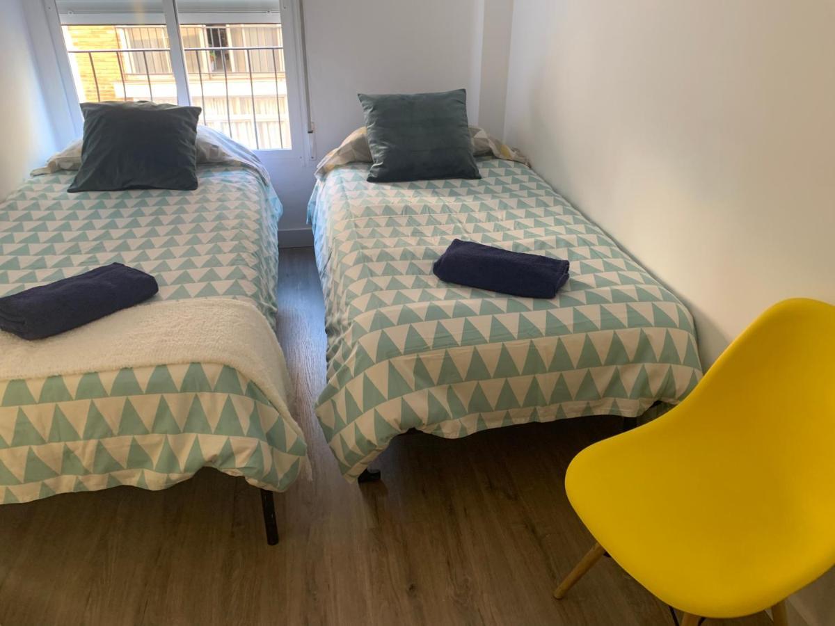 3Centro Malaga Especial Grupos Parking Gratis Apartment Exterior photo